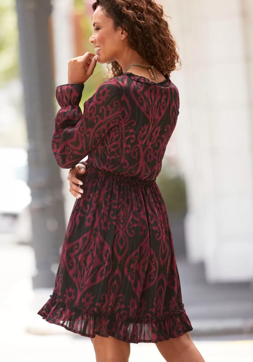 Fashion Ruffle Detail V-Neck Dress Fall Dresses