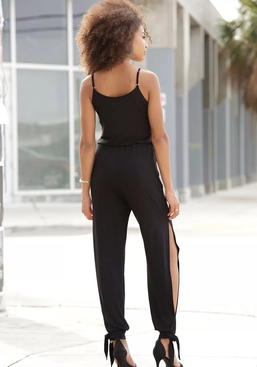 Cheap Sleeveless V-Neck Jumpsuit Jumpsuits